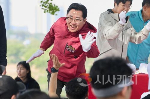 [크기변환]아산시 ‘제2회 백의종군 길 마라톤대회’ 전국대회 우뚝 (8).jpg