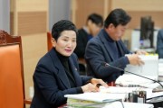 f1_[보도자료] 제253회 제2차 정례회 2025년도 본예산 심사(총무과)_이기애 의원(최종)_사진.jpg