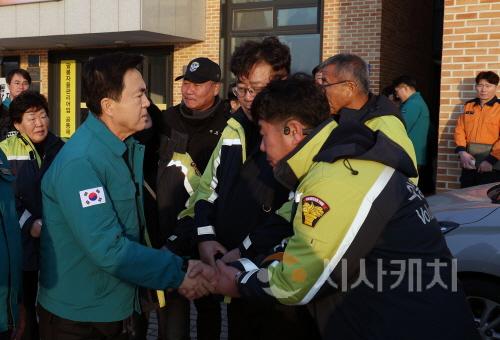 [크기변환]사본 -도지사_서해호_현장_방문_(4).jpg