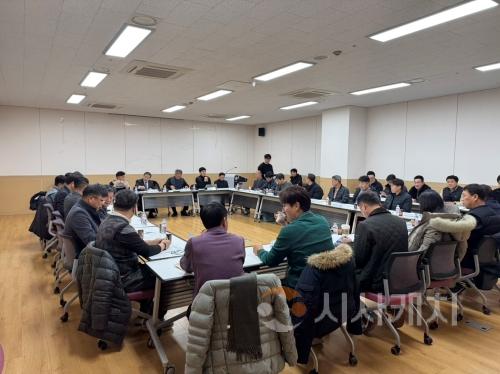 f_사진자료2_신학기 대비 공사 점검 및 청렴 실천 논의.jpeg