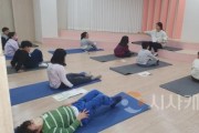 f_[첨부] 세종시교육청, 방학 동안 학생건강 관리한다. 1 아이들과 함께 하는 매트 운동.jpg