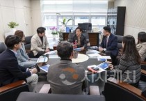 [크기변환]충청광역연합의회 U대회 조직위 방문 2.jpg