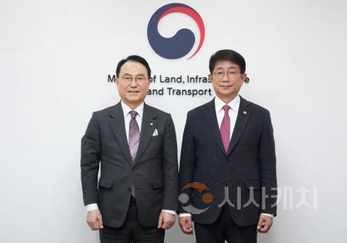 f_예산법무과(박상돈 천안시장 박상우 국토부장관 면담) (1).jpeg