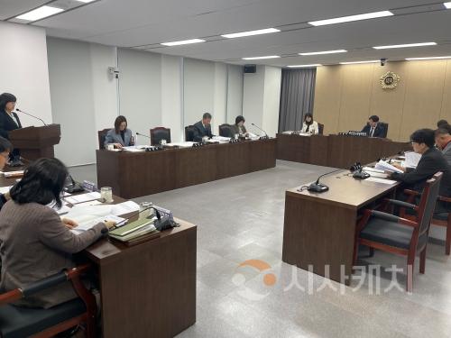 f_사진1(충청광역연합의회 제2회 임시회 제1차 예결위 개최).jpg