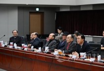 김태흠 충남지사 “어르신 존경받는 충남 만들 것”