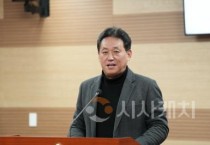 [크기변환]이춘호 의원 보도자료 사진.jpg