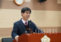 [크기변환]홍순철 의원 보도자료 사진.jpg