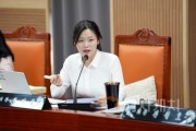 f_제255회 임시회 주요업무 계획보고에서 교육청소년과에 질의하는 김미성 의원.jpg
