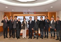 f_[사진자료] 충남문화관광재단, 제7기 이사회 구성 신임 이사·감사 위촉.jpg