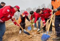 f_2. 아산시, 식목일 기념 ‘나무심기 행사 및 산불예방 캠페인’ 개최 (2).jpg