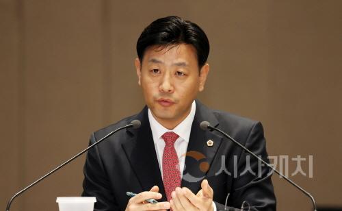 [크기변환]사본 -250410_제358회 임시회 제3차 본회의 김도훈 의원 도정교육행정질문.jpg