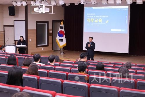 f_보도자료(아산교육지원청, 2025년 상반기 기록물관리 및 정보공개 업무담당자 교육으로 역량강화 기대)1.JPG