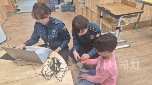 f_세종시교육청-세종경찰서, 손 잡고 아동 안전 지킨다1.jpg