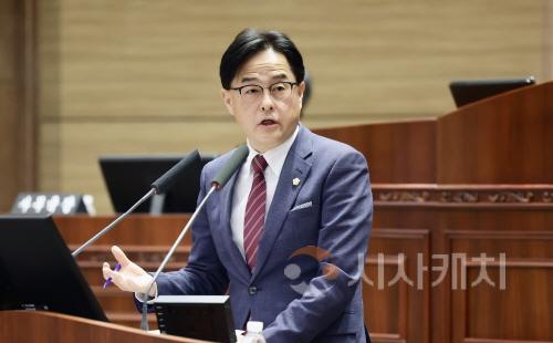 [크기변환]사본 -제279회 임시회 시정질문 3일차_장혁 의원1.jpg