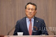 [크기변환]사본 -250410_제358회 임시회 제3차 본회의 김응규 의원 도정교육행정질문.jpg