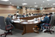 [크기변환]사본 -사진1_아산시의회 제6기 의정자문위원회가 2025년 제1차 회의를 개최하였다..jpg