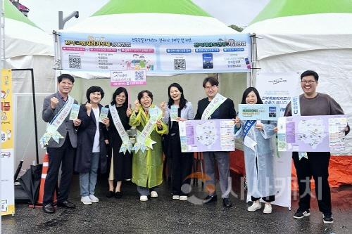 [크기변환]2. 아산시, 남원 춘향제서 ‘충남·아산 방문의 해’ 홍보.jpg