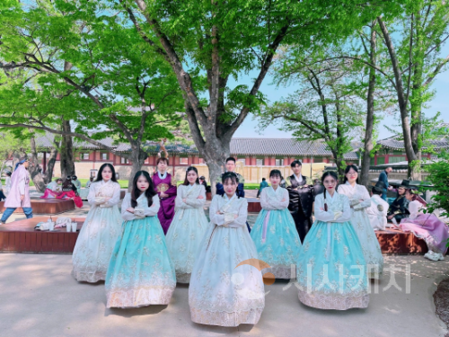 f_문화탐방 프로그램에 참여한 호서대 베트남 유학생들.png
