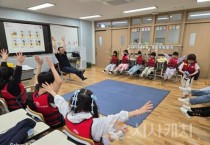 f_사진1_찾아가는 생존수영교육.jpg