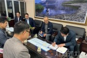 f_250528_오세현 아산시장 행정수도 서명운동 참여(문화예술과).jpg