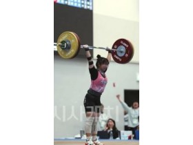 f_1. 천안교육지원청, 제54회 전국소년체육대회 역도 중학교 한국신기록 달성 (2).JPG