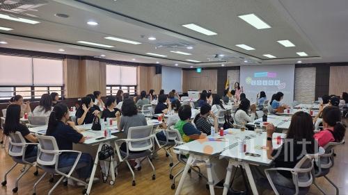 f_보도자료(아산교육지원청, 2025 상반기 유치원 보호자 연수 컬러로 알아보는 우리 아이 마음 신호등)1.jpeg