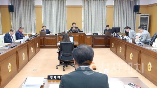 f_(사진자료) 제287회 제1차 정례회 복지환경위원회.jpg
