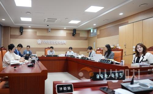 [크기변환]20250618-제259회 제1차 정례회 기획행정농업위원회 행정사무감사.JPG