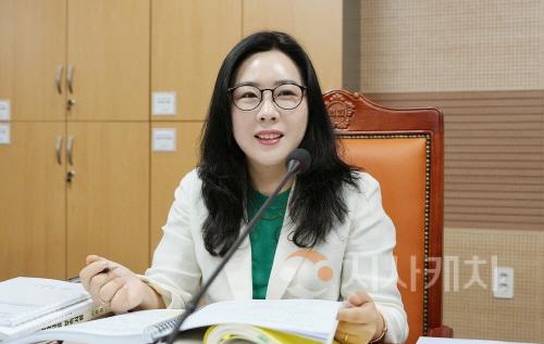 [크기변환]사본 -20250624-제259회 제1차 정례회 행정사무감사 김은아 의원.jpg