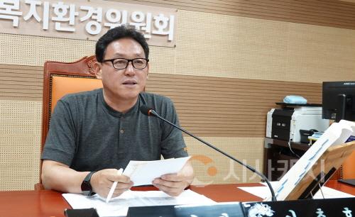 [크기변환]사본 -이춘호 의원 행정사무감사 보도자료 사진.jpg