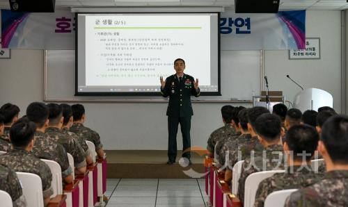 f_250626_보도자료(백석대, 호국보훈의 달 맞아 6·25전쟁 75주년 보훈특강 개최)_사진2.jpg