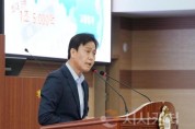 f_사진1_아산시의회 명노봉 의원이 5분 자유발언을 하고 있다.jpg