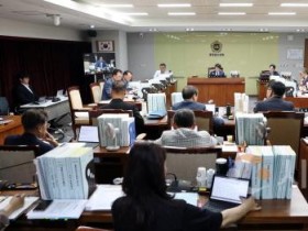 [크기변환]0617_제359회 정례회 제2차 교육위원회 (2).jpg