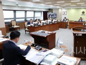 [크기변환]250618_제359회 정례회 제3차 행정문화위원회 (2).jpg