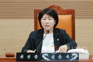 [크기변환]사본 -20250618-제259회 제1차 정례회 행정사무감사 김은복 의원.jpg