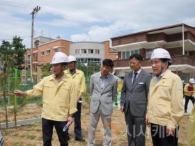 f_사진1_장마철 앞두고 학교 재해 취약시설 긴급 점검.jpg