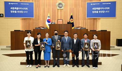 [크기변환]사본 -제주도의회 방문_ (2).jpg