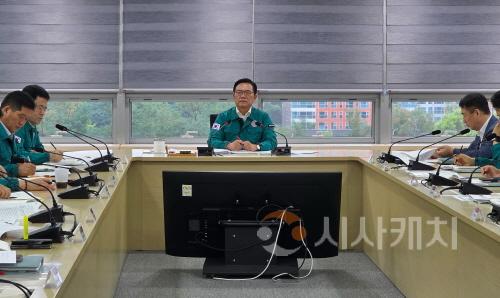 [크기변환]사본 -홍보담당관(집중호우 대처.피해상황 점검 긴급회의) (3).jpg