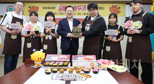 [크기변환]1 라면, 막걸리 이어 맛잼시리즈 3탄, 대전시 꿈돌이 호두과자 나온다 행사1.jpg