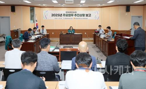 [크기변환]250724_제360회 임시회 제4차 농수산해양위원회 현장 업무 보고(충남 농업기술원)(2) (1).JPG