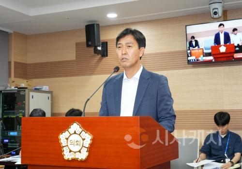 f_사진_제260회 아산시의회 임시회 명노봉 의원.jpg