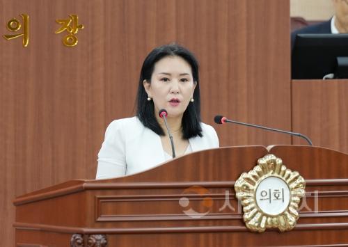 f_5분발언하는 신미진의원(1).jpg
