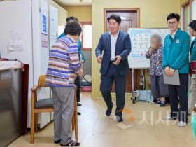 f_1. 오세현 시장, 폭염 대응 총력… 무더위쉼터 현장 살펴 (1).jpg