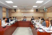 f_기획행정농업위원회는 제260회 임시회 중 주요업무 추진상황 보고를 청취하고 있다_1.jpg