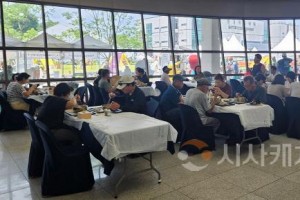 [크기변환]사본 -사본 -[사진자료] 삼복 더위 식힌 충남15계탕… K-미식벨트 팝업홍보관 성황리에 마무리.jpg