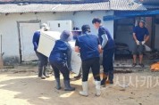 [크기변환]사본 -250723 충남도의회 사무처, 농수산위원회 수해마을 복구 지원 (4).jpg