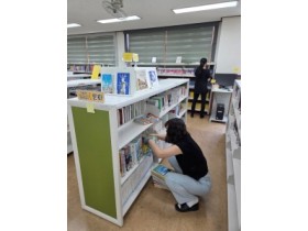 f_보도자료(아산교육지원청 학교지원센터, 장서정리지원단 통해 학교도서관 지원)1.jpg