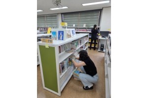 f_보도자료(아산교육지원청 학교지원센터, 장서정리지원단 통해 학교도서관 지원)1.jpg