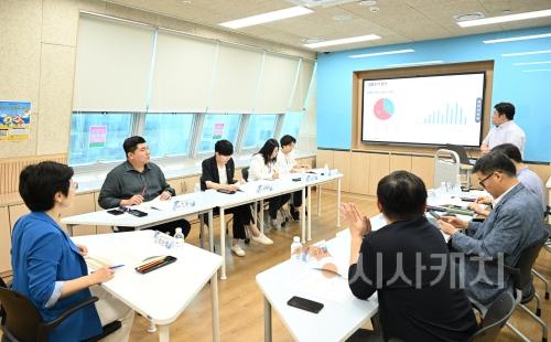 f_청소년 선진정책 연구모임_간담회 (3).jpg