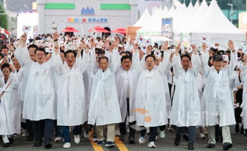 [크기변환][크기변환](250815) 광복의 기쁨과 환희, 0시 축제에서 울려 퍼졌다3.jpg